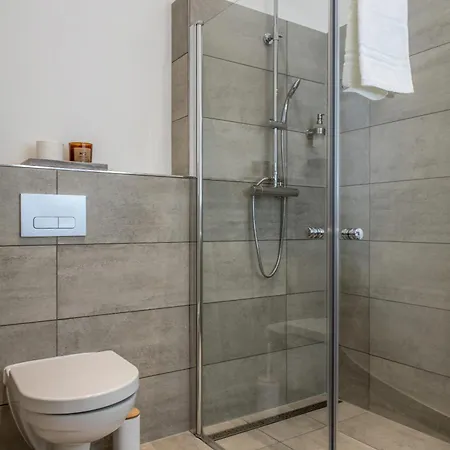 Oran 2 Apartment