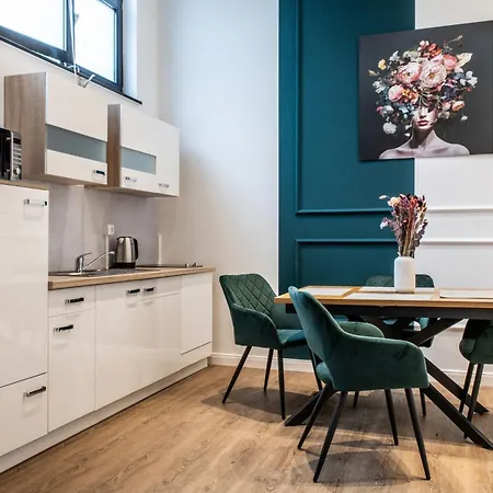 Oran 2 Apartment *
